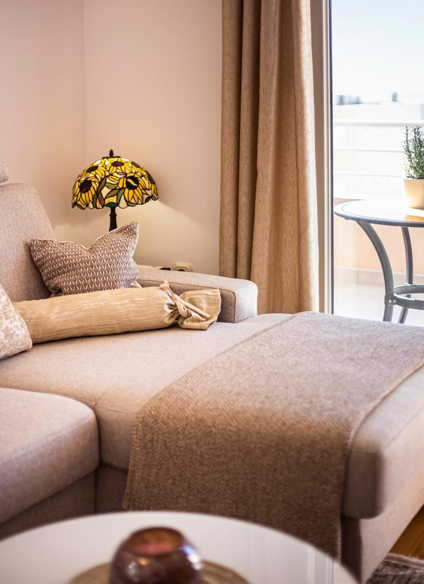 Apartment Anita With Amazing Sea View Makarska Exterior foto