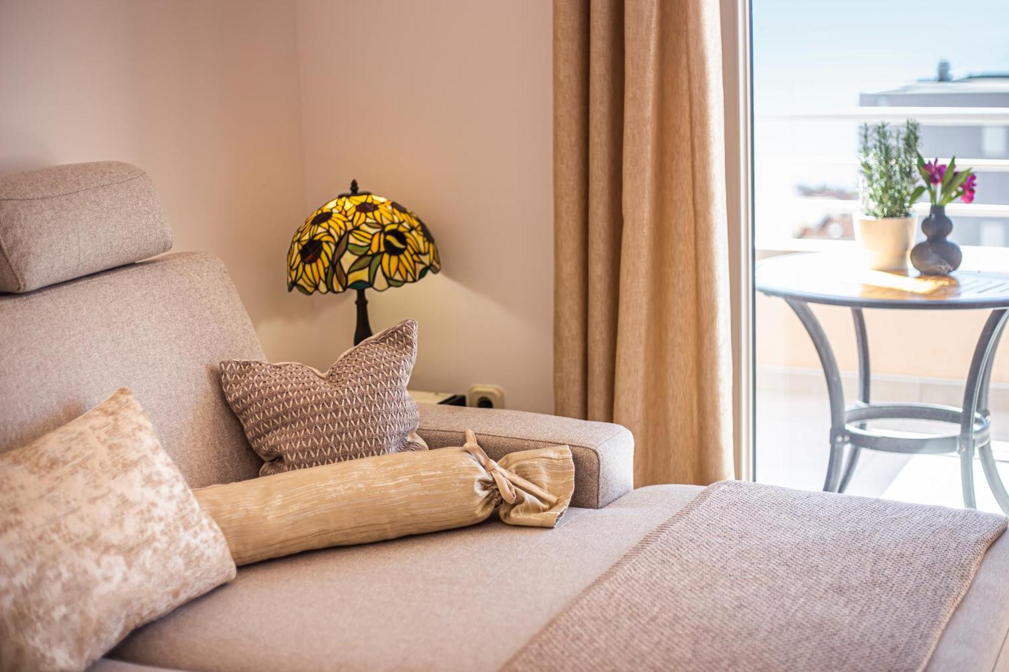 Apartment Anita With Amazing Sea View Makarska Exterior foto