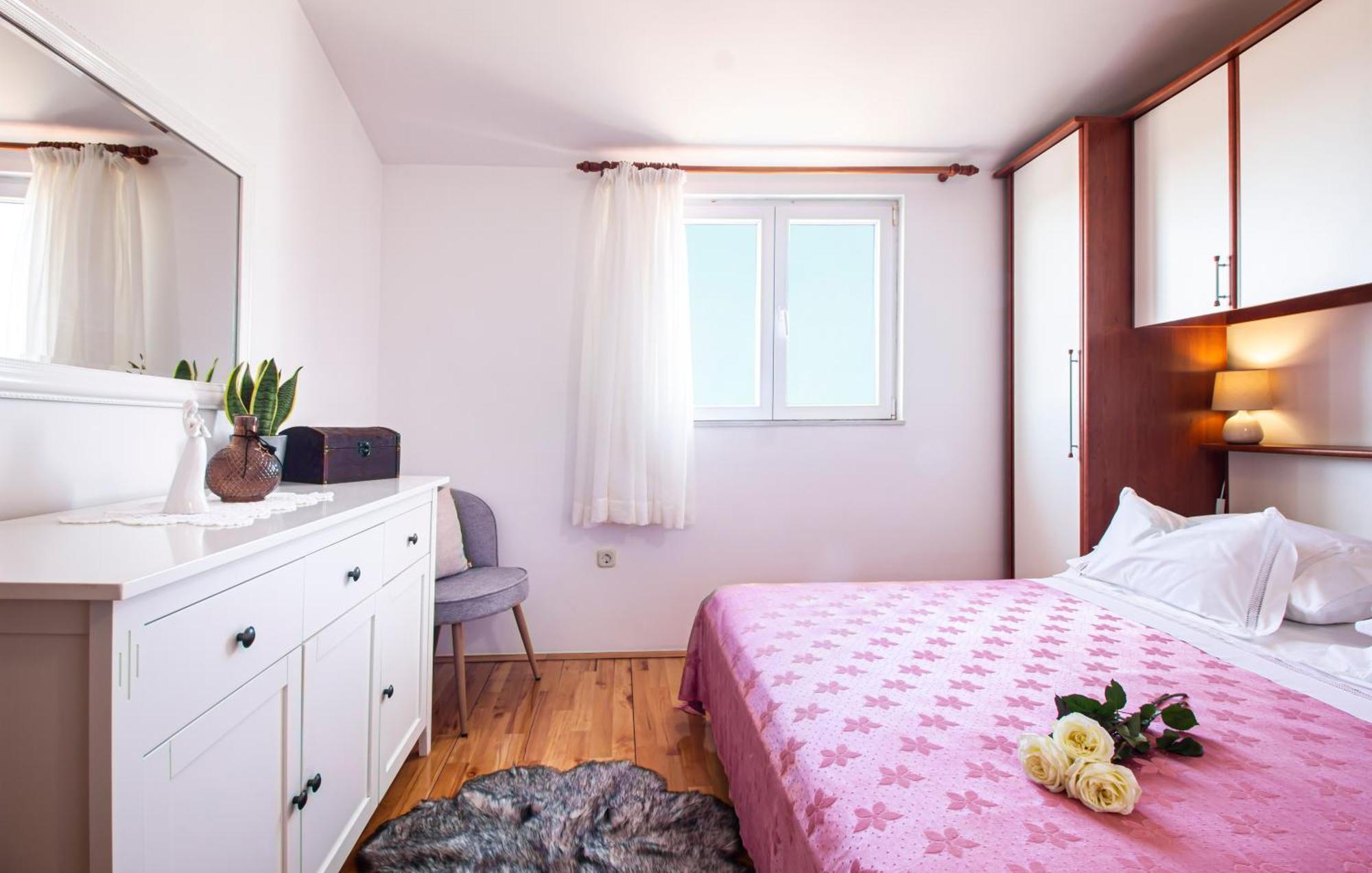 Apartment Anita With Amazing Sea View Makarska Exterior foto